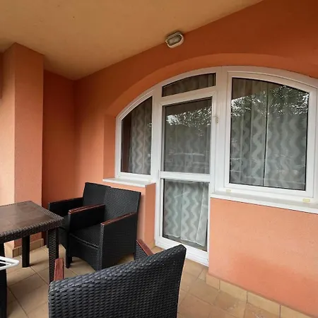 Y Apartman Balatonlelle