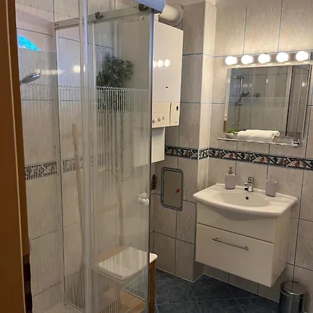 Y Apartment *