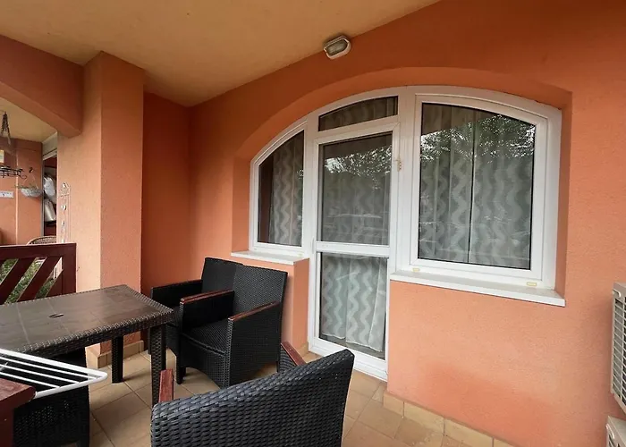 Y Apartman Balatonlelle
