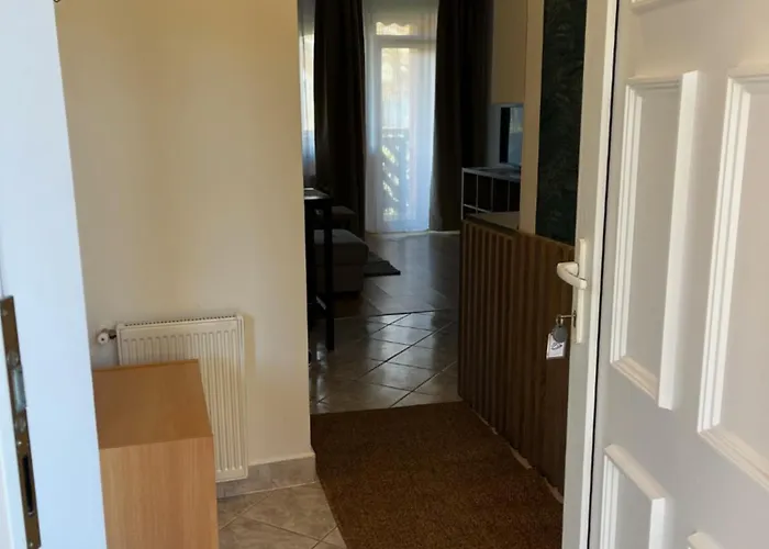 Apartman Y *